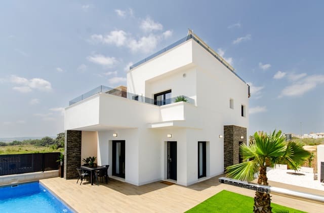 Chalet de 3 habitaciones en Entre Naranjos, Orihuela en venta con piscina - 469.000 € (Ref: 10172955)