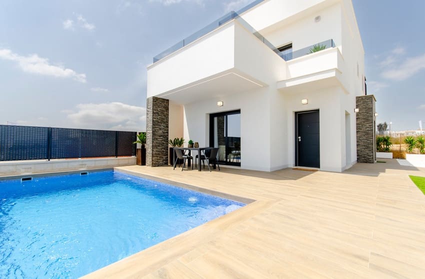 3 bedroom Villa for sale in Entre Naranjos with pool - € 469,000 (Ref: 10172955)