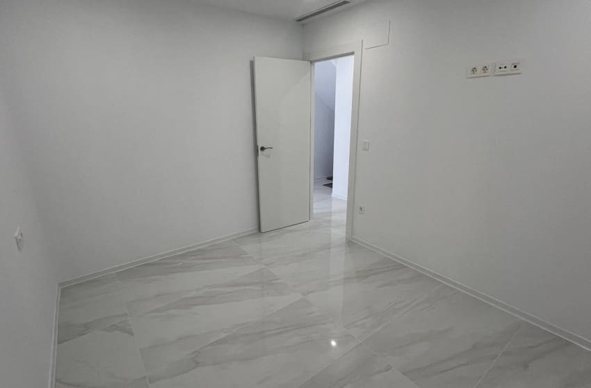 3 bedroom Villa for sale in Entre Naranjos with pool - € 469,000 (Ref: 10172955)