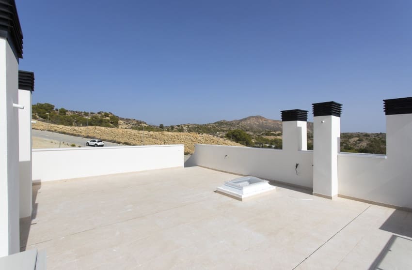 3 Zimmer Reihenhaus zu verkaufen in Monforte del Cid mit Pool Garage - 365.000 € (Ref: 10172962)
