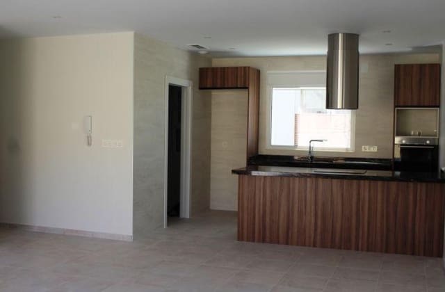 3 soveværelse Villa til salg i La Romana med swimmingpool - € 345.000 (Ref: 8617412)