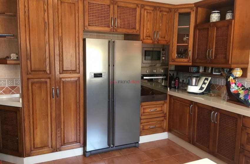 5 bedroom Villa for sale in Villena with pool garage - € 399,995 (Ref: 8617450)