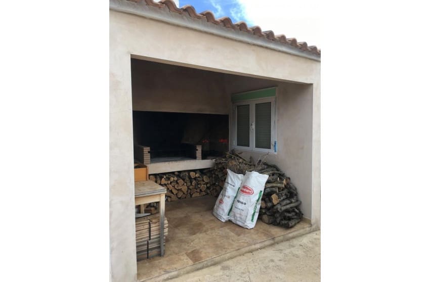 5 bedroom Villa for sale in Villena with pool garage - € 399,995 (Ref: 8617450)