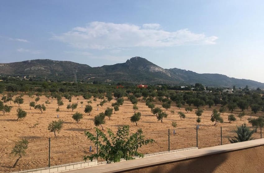 5 bedroom Villa for sale in Villena with pool garage - € 399,995 (Ref: 8617450)