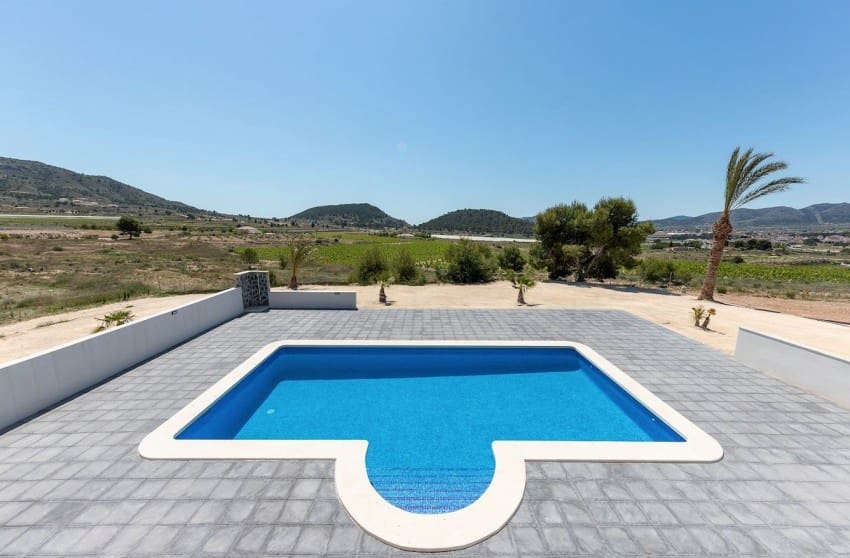 5 chambre Villa/Maison à vendre à La Romana avec piscine garage - 405 000 € (Ref: 8617489)