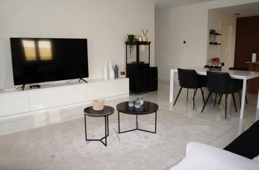 3 bedroom Villa for sale in La Romana with pool garage - € 425,000 (Ref: 8617496)