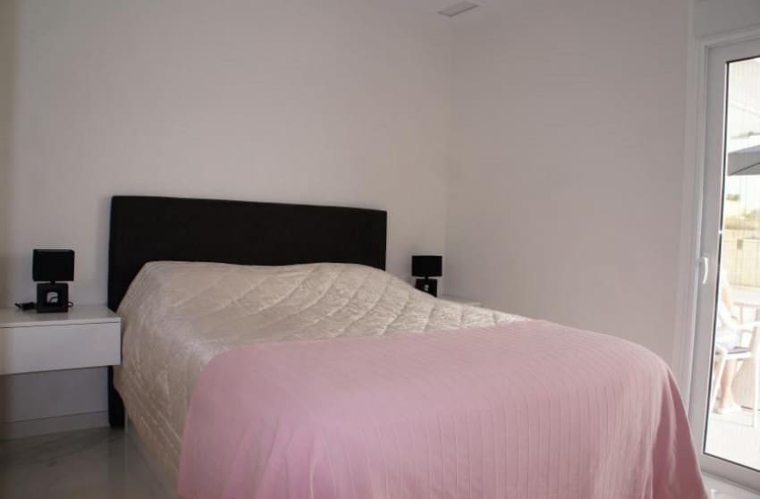 3 bedroom Villa for sale in La Romana with pool garage - € 425,000 (Ref: 8617496)