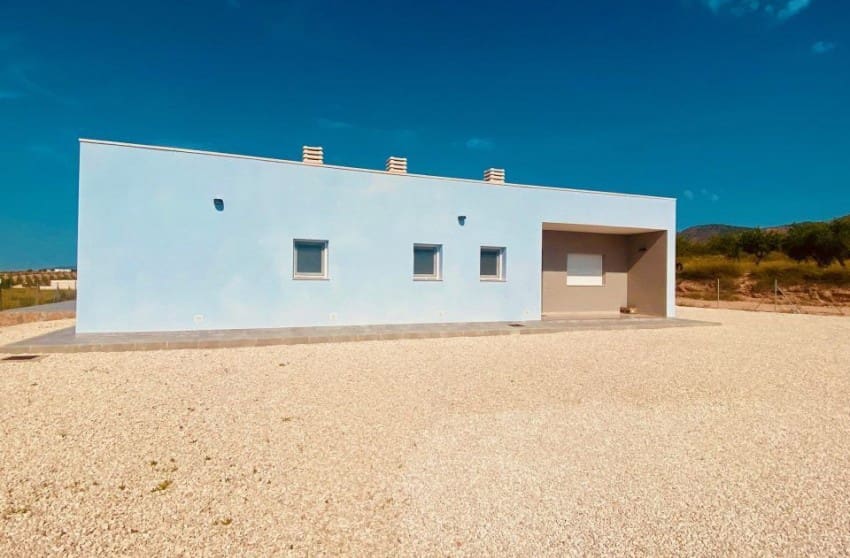 3 soveværelse Villa til salg i Macisvenda med swimmingpool garage - € 299.950 (Ref: 8617505)