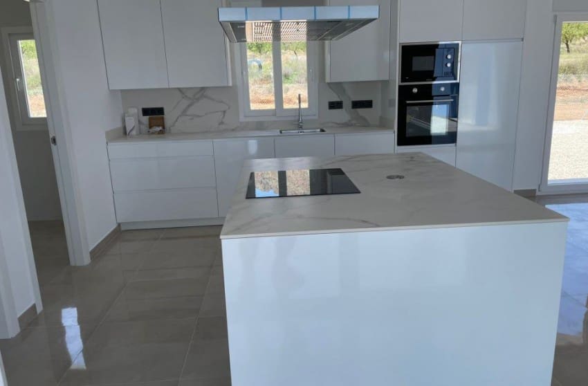 3 soveværelse Villa til salg i Macisvenda med swimmingpool garage - € 299.950 (Ref: 8617505)