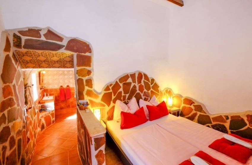 6 slaapkamer Villa te koop in Barbarroja met zwembad garage - € 850.000 (Ref: 8617507)