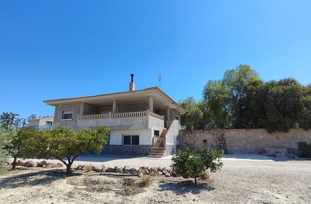 3 bedroom Villa for sale in Fortuna with pool garage - € 215,000 (Ref: 8655807)