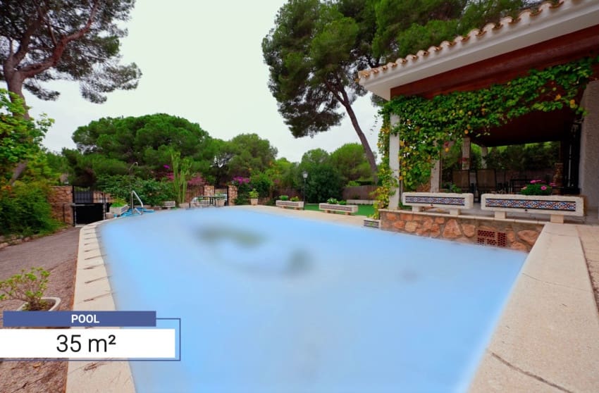 Chalet de 6 habitaciones en Dehesa de Campoamor en venta con piscina - 889.000 € (Ref: 8701497)