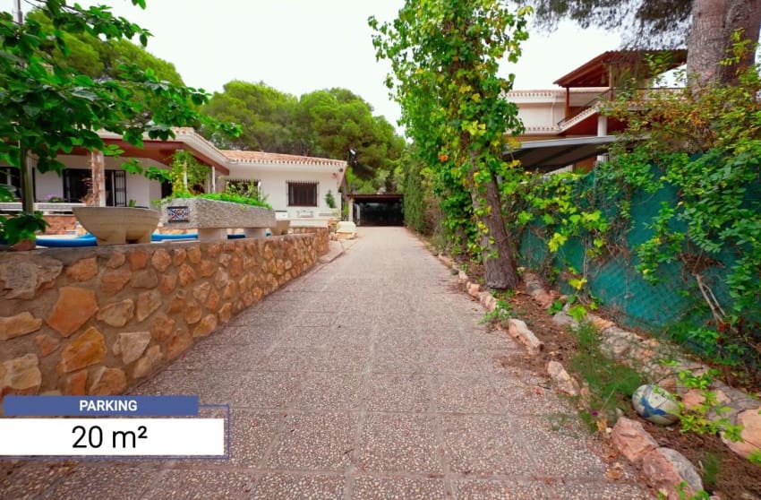 Chalet de 6 habitaciones en Dehesa de Campoamor en venta con piscina - 889.000 € (Ref: 8701497)