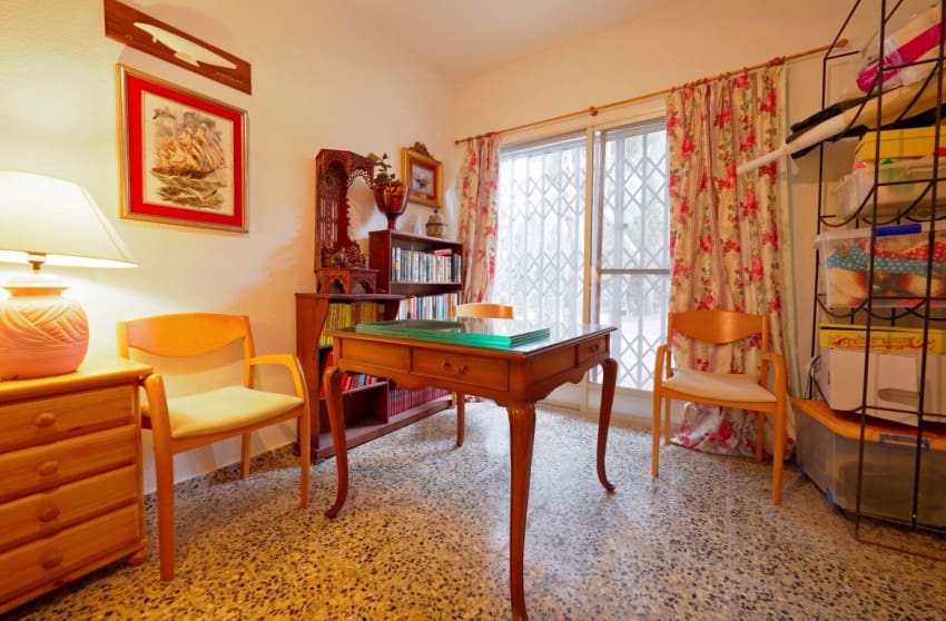 Chalet de 6 habitaciones en Dehesa de Campoamor en venta con piscina - 889.000 € (Ref: 8701497)