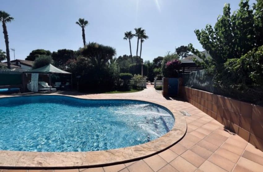 5 quarto Moradia para venda em Elche / Elx com piscina - 549 000 € (Ref: 8703425)