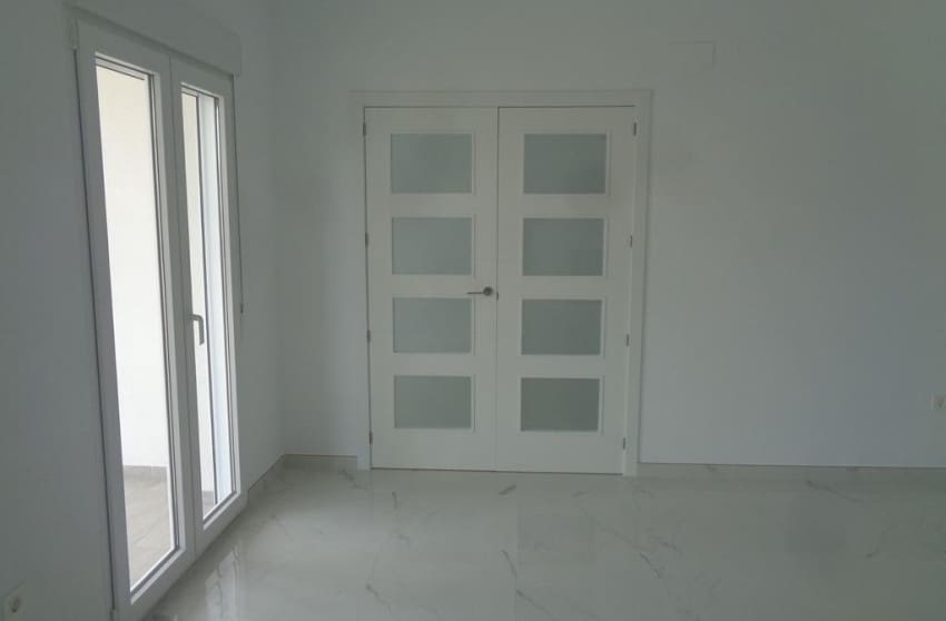 4 Zimmer Villa zu verkaufen in Pinoso mit Pool - 423.000 € (Ref: 8703439)