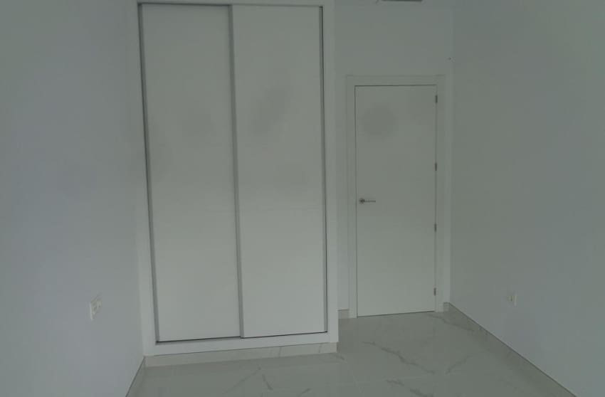 4 Zimmer Villa zu verkaufen in Pinoso mit Pool - 423.000 € (Ref: 8703439)