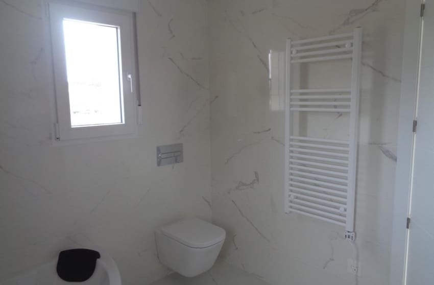 4 Zimmer Villa zu verkaufen in Pinoso mit Pool - 423.000 € (Ref: 8703439)