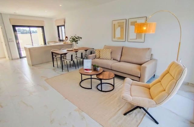 3 bedroom Villa for sale in Pinar de Campoverde, Pilar de la Horadada with pool - € 422,500 (Ref: 8703442)