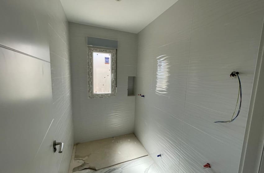 6 Zimmer Villa zu verkaufen in Pinoso mit Pool - 611.000 € (Ref: 8705747)