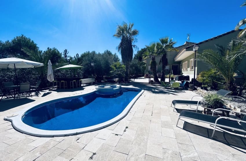 5 chambre Villa/Maison à vendre à Monovar / Monover avec piscine - 375 000 € (Ref: 8708714)