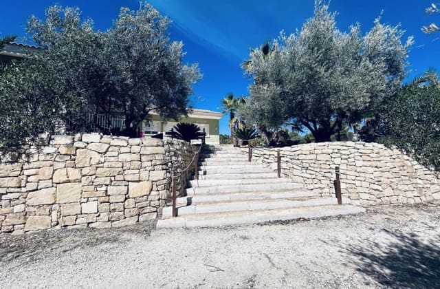 5 chambre Villa/Maison à vendre à Monóvar / Monóver avec piscine - 375 000 € (Ref: 8708714)