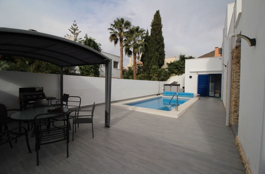 4 soveværelse Villa til salg i Fortuna med swimmingpool garage - € 259.900 (Ref: 8765015)