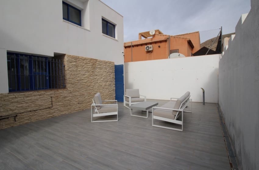 4 soveværelse Villa til salg i Fortuna med swimmingpool garage - € 259.900 (Ref: 8765015)