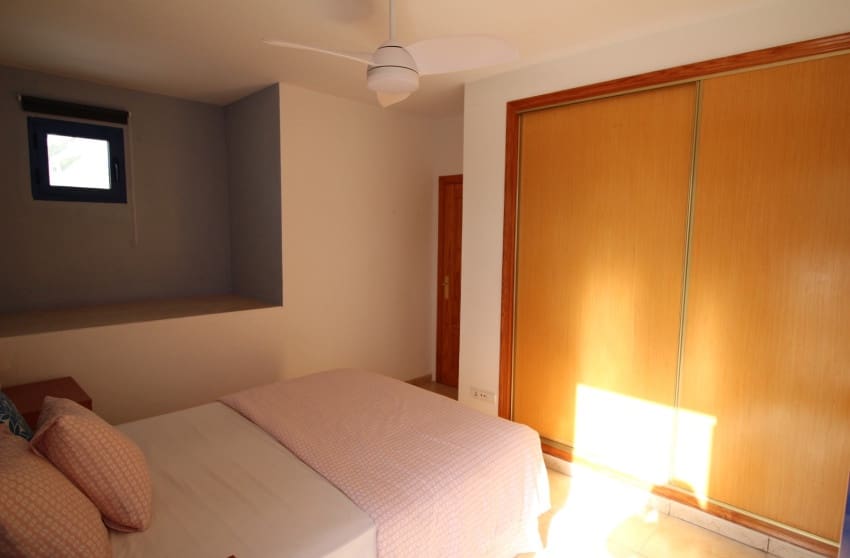 4 soveværelse Villa til salg i Fortuna med swimmingpool garage - € 259.900 (Ref: 8765015)