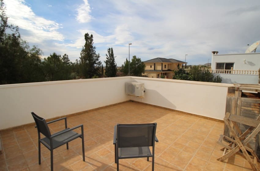 4 soveværelse Villa til salg i Fortuna med swimmingpool garage - € 259.900 (Ref: 8765015)