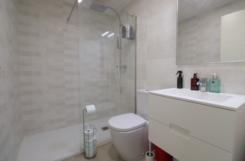 2 soveværelse Lejlighed til salg i Entre Naranjos med swimmingpool - € 229.950 (Ref: 8886797)