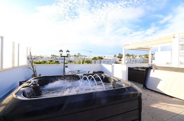 2 bedroom Apartment for sale in Entre Naranjos, Orihuela with pool - € 229,950 (Ref: 8886797)