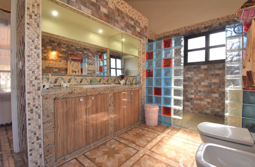 Chalet de 4 habitaciones en Orihuela Costa en venta con piscina - 630.000 € (Ref: 8887233)