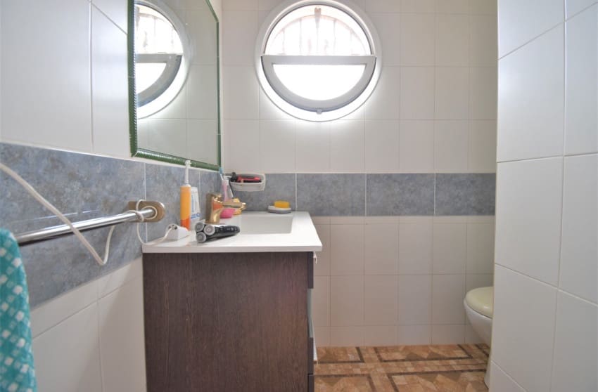 Chalet de 4 habitaciones en Orihuela Costa en venta con piscina - 630.000 € (Ref: 8887233)