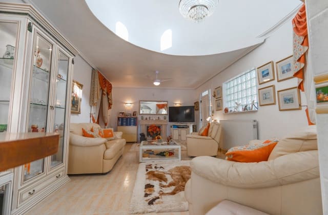 5 chambre Villa/Maison à vendre à Ciudad Quesada, Rojales avec piscine - 499 000 € (Ref: 8987639)