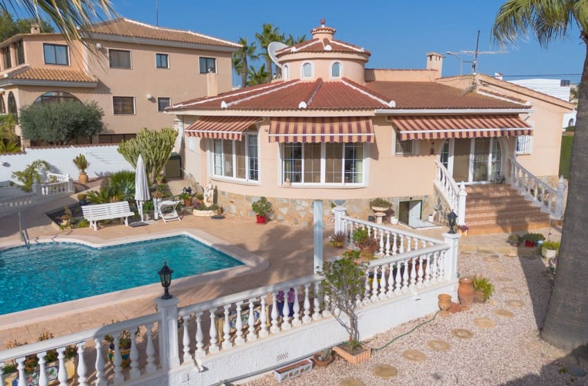 5 chambre Villa/Maison à vendre à Ciudad Quesada avec piscine - 499 000 € (Ref: 8987639)