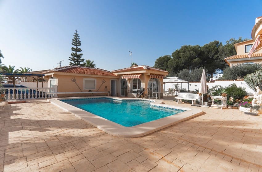 5 chambre Villa/Maison à vendre à Ciudad Quesada avec piscine - 499 000 € (Ref: 8987639)