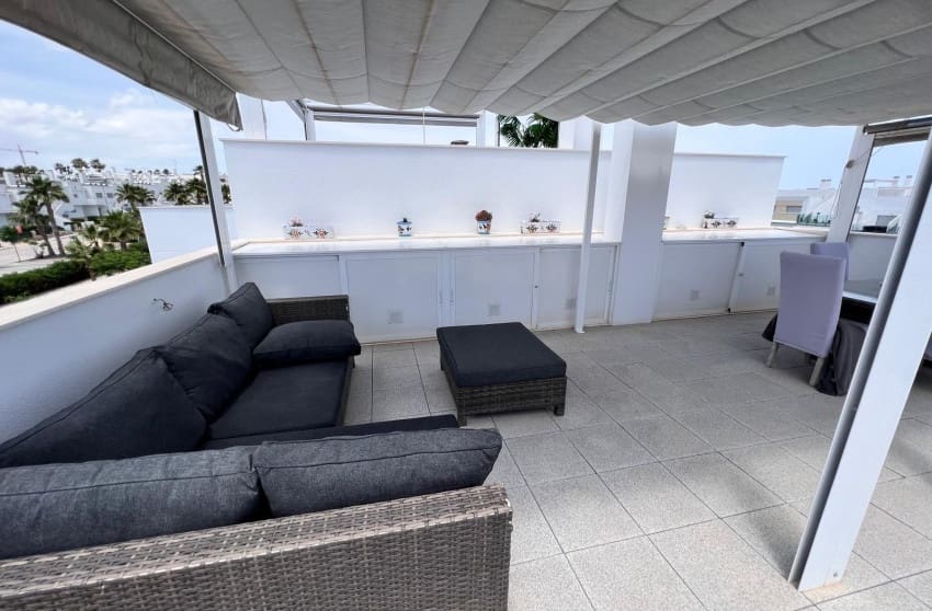 2 soveværelse Lejlighed til salg i Vistabella med swimmingpool - € 229.950 (Ref: 9030918)