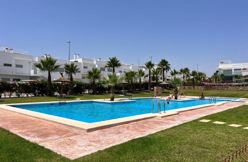 1 soverom Leilighet til salgs i Orihuela med svømmebasseng - € 179 000 (Ref: 9112842)