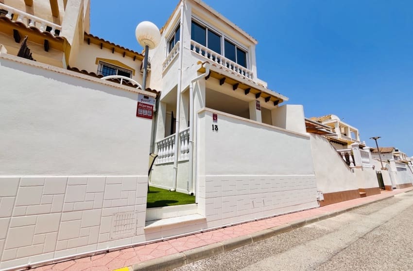 3 slaapkamer Huis te koop in Playa Flamenca met zwembad - € 288.000 (Ref: 9112844)