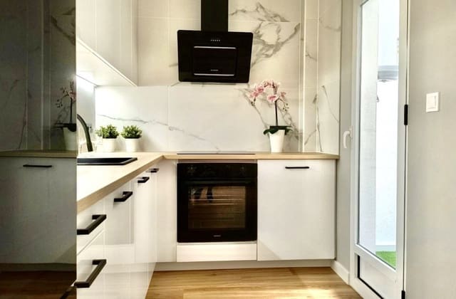 3 soveværelse Byhus til salg i Los Altos med swimmingpool - € 277.900 (Ref: 9112844)