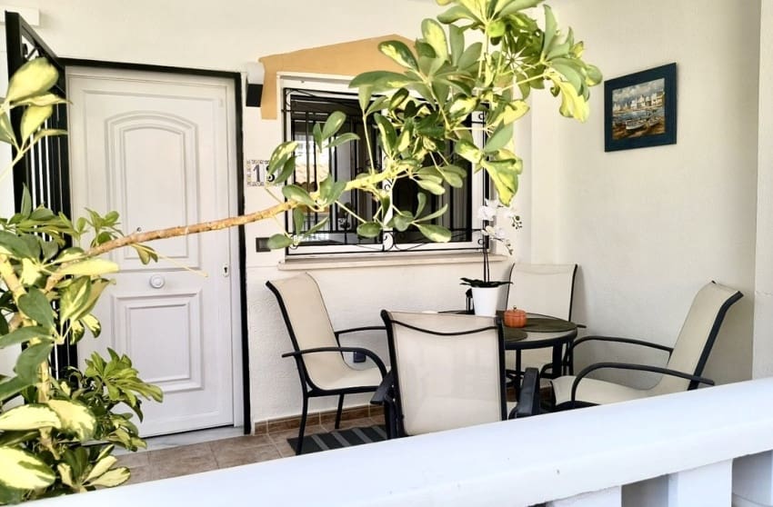 3 soveværelse Byhus til salg i Los Altos med swimmingpool - € 277.900 (Ref: 9112844)
