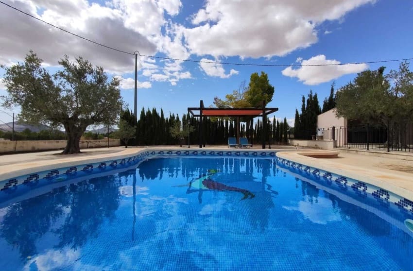 5 soveværelse Villa til salg i Yecla med swimmingpool garage - € 360.000 (Ref: 9228227)