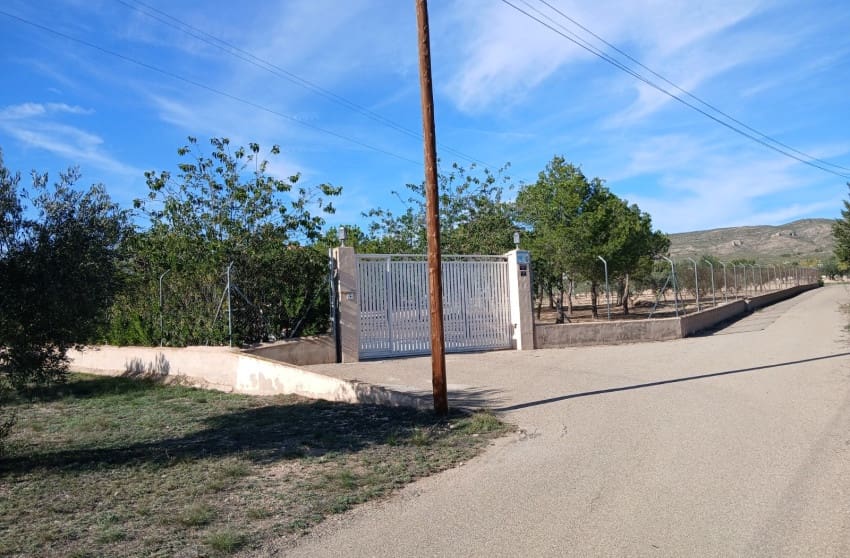 5 soveværelse Villa til salg i Yecla med swimmingpool garage - € 360.000 (Ref: 9228227)