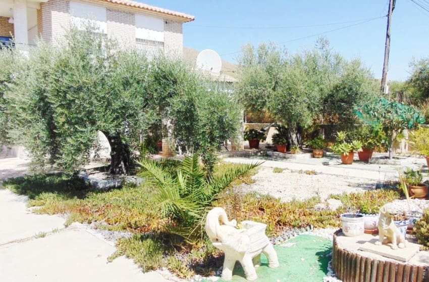 4 chambre Villa/Maison à vendre à Fortuna avec piscine garage - 229 995 € (Ref: 9228230)