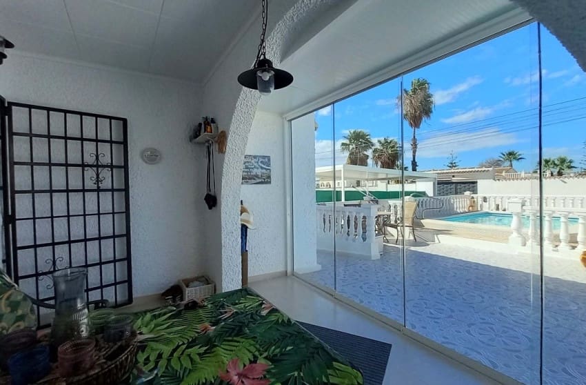 3 bedroom Townhouse for sale in Torrevieja with pool - € 339,000 (Ref: 9249344)