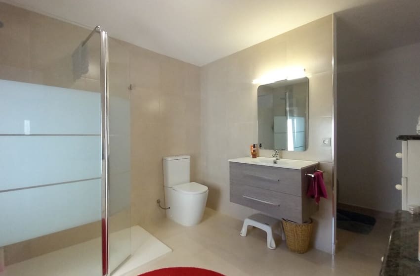 3 bedroom Townhouse for sale in Torrevieja with pool - € 339,000 (Ref: 9249344)