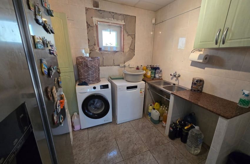 4 slaapkamer Finca/Landhuis te koop in Jumilla met zwembad - € 225.000 (Ref: 9249345)