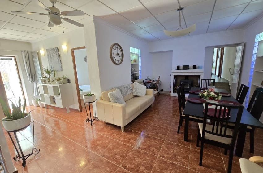 4 slaapkamer Finca/Landhuis te koop in Jumilla met zwembad - € 225.000 (Ref: 9249345)