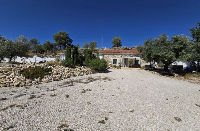 4 slaapkamer Finca/Landhuis te koop in Jumilla met zwembad - € 225.000 (Ref: 9249345)